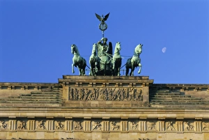 Berlin Tourist Attractions Map Imprime: The Quadriga