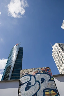 Potsdamer Platz Architecture Imprime: Section of the Berlin Wall