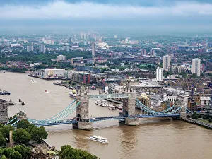 London River Thames Scene Imprime: Tower Bridge and River Thames, elevated view, London, England, United Kingdom, Europe