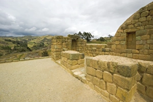 Temple Of The Sun Imprime: Upper level of the Temple of the Sun