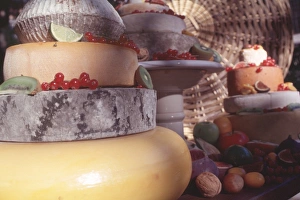 Cheese And Fruit Platter Imprime: Cheese and fruit