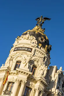 Madrid Architecture Imprime: Metropolis Building or Edificio Metropolis, Madrid, Community of Madrid, Spain
