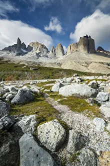Chilean Wilderness Imprime: Mountains viewed from Valle Frances, Torres del Paine National Park, Magallanes Region