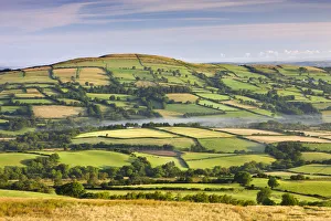 Welsh Landscape Photography Imprime: Patchwork fields and rolling countryside, Brecon Beacons National Park, Carmarthenshire