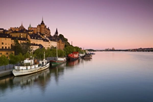 Stockholm Waterfront Imprime: Soder Malarstrand at Dawn