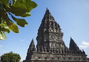Prambanan Temple Imprime: Temple at Prambanan complex, Java, Indonesia