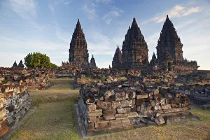 Javanese Architecture Style Imprime: Temples at Prambanan complex, Java, Indonesia