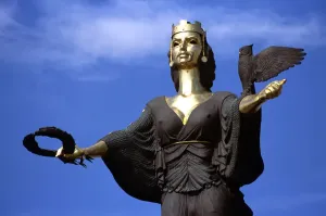 Sofía Imprime: Bulgaria Sofía Santa Estatua de la ciudad de Sofía