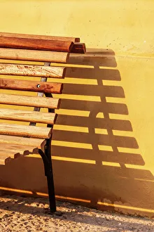 Danita Delimont RF Images Imprime: Bench and shadow