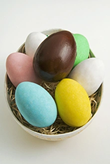 Colored Easter Eggs Imprime: Easter eggs, spring eggs