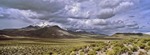 Altiplano Landscape Photography Imprime: Thunderstorm clouds over the vulcano Isluga