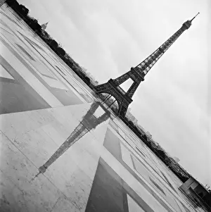 Eiffel Tower Skyline View Imprime: Eiffel Tower