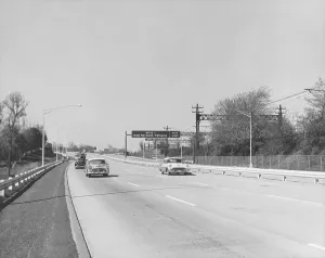 Civil Engineering History Imprime: Cars on Highway