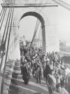 Civil Engineering History Imprime: Spanish Soldiers on French Bridge