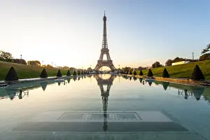 Eiffel Tower Architecture Imprime: Eiffel reflection