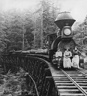 Cascade Mountains Landscape Imprime: Logging Train In Oregon