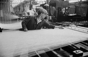 Northern Ireland Industry Imprime: Checking Threads