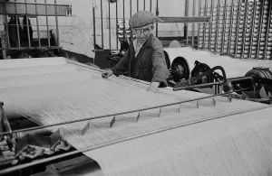 Northern Ireland Industry Imprime: Checking Threads