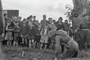 Maidstone Kent History Imprime: Conscript On Assault Course