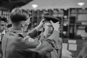 Getty Images Hulton Archive Imprime: Conscript With Beret