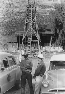 Getty Images Hulton Archive Imprime: After The Raid