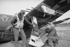 World War 2 Planes Imprime: Return To Base