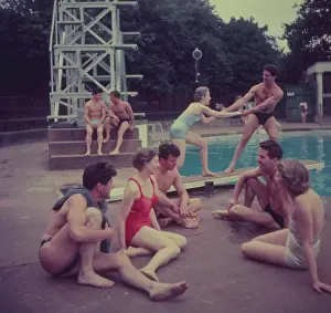 Hyde Park London Imprime: By The Pool