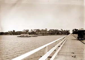 Impresión enmarcada : Hotel Ormond desde el puente, Ormond, Fla., Hoteles, Resorts, Puentes, Ferrocarriles de caballos Impresión enmarcada : Hotel Ormond desde el puente, Ormond, Fla., Hoteles, Resorts, Puentes, Ferrocarriles de caballos