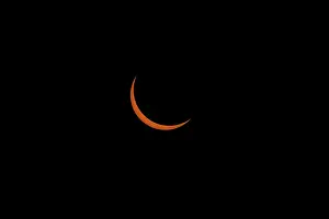 Moon And Sun Alignment Imprime: Partial eclipse of the sun prior to total eclipse