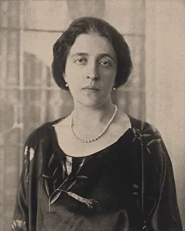 Anonymous Artist Portraits Imprime: Adele Bloch-Bauer (1881-1925), c. 1915. Creator: Anonymous