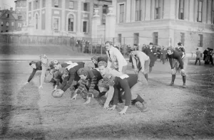 American Football Player Imprime: Columbia upper class elevan, between c1910 and c1915. Creator: Bain News Service
