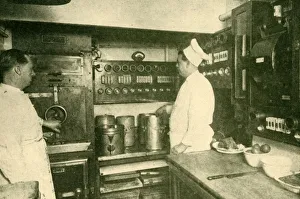 Black And White Train Images Imprime: Electrically Equipped Train Kitchen