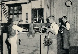 Black And White Factory Scene Imprime: An Electroplating Outfit, c1917