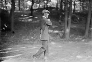 Black And White Golf Images Imprime: Fred McLeod - golf, between c1910 and c1915. Creator: Bain News Service