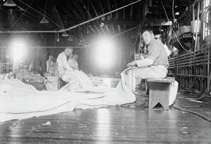 Black And White Vintage Images Imprime: Making sails at Ratsey's, between c1910 and c1915. Creator: Bain News Service