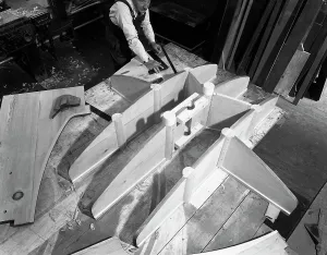 Imágenes fechadas el 29 de mayo de 2018: Diseñador de patrones, Wombwell Foundry, South Yorkshire, 1963. Artista: Michael Walters