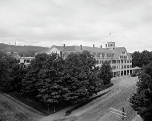 Historic Buildings In USA Imprime: The Sinclair, Bethlehem, N.H. c1907. Creator: Unknown