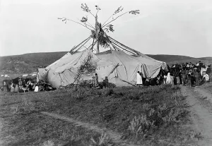 Native American Ceremony Imprime: Sun dance in progress-Cheyenne, c1910. Creator: Edward Sheriff Curtis