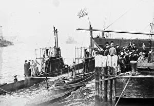 Black And White Naval Images Imprime: USS Snapper & USS Stingray, between c1910 and c1915. Creator: Bain News Service