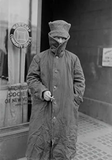 Vintage American Street Scenes Imprime: War Camp Community Serv. between c1915 and c1918. Creator: Bain News Service