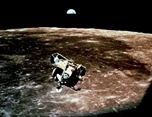 Apollo 11 Lunar Module Imprime: A view of the Apollo 11 lunar module Eagle as it returned from the surface of the moon to dock with the command module