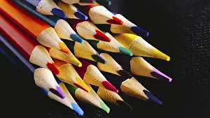 Colored Pencils Imprime: Abstract background for creativity