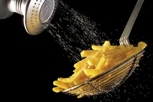 High Calorie Snacks Imprime: Adding salt to chips