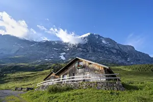 Bernese Oberland Scenery Imprime: Alpine hut and summit of the Eiger