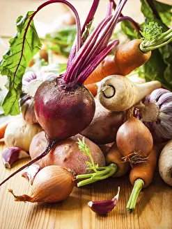 Orange Colored Vegetables Imprime: Assorted types of root vegetables