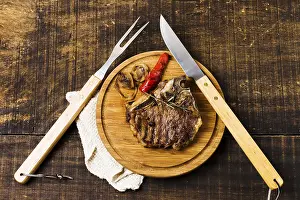 Barbecue Meal Ideas Imprime: Beefsteak portion rustic table