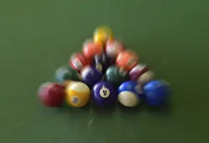 Billiard Balls Imprime: Billiard balls, triangular shape
