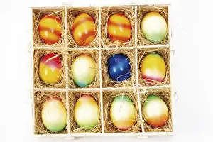 Painted Easter Eggs Imprime: A box with painted Easter eggs