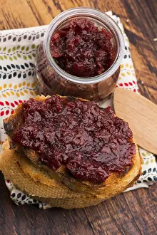 Baked Goods Nutrition Imprime: Bread with sweet cherry jam