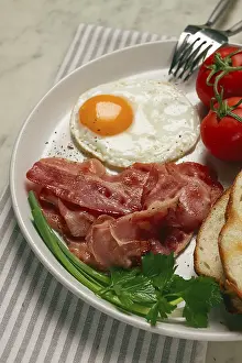 Fried Egg Photography Imprime: Breakfast, fried egg, bacon and bread